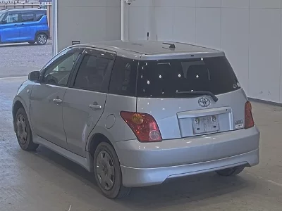 Toyota Ist