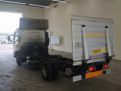 Isuzu ELF