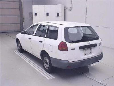 Nissan AD