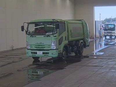 Isuzu Forward