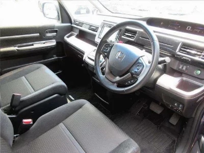 Honda STEPWGN SPADA
