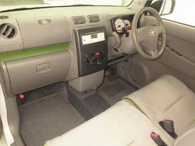 Toyota Pixis Space