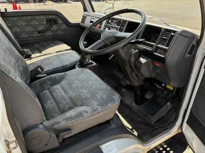 Mazda TITAN