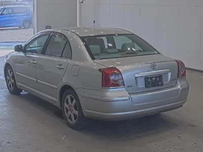 TOYOTA AVENSIS