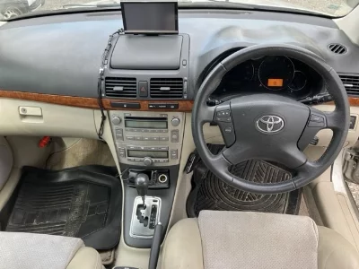 TOYOTA AVENSIS