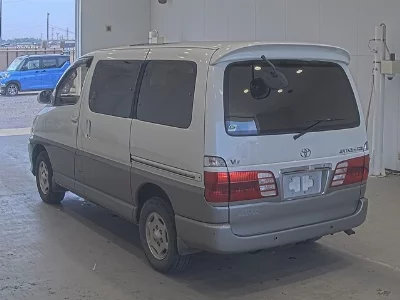 Toyota GRAND HIACE