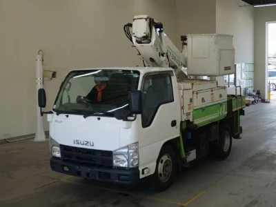 Isuzu Elf