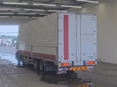 NISSAN DIESEL (UD) QUON