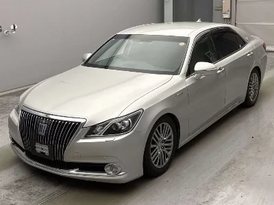 Toyota CROWN MAJESTA