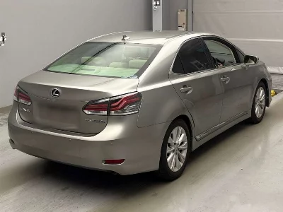 Lexus HS250h