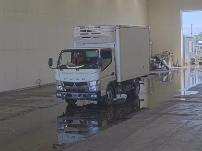 Mitsubishi Fuso Canter
