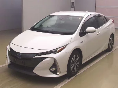 Toyota Prius PHV