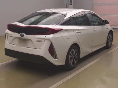 Toyota Prius PHV