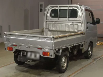 Nissan NT100 Clipper