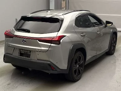 Lexus UX250h