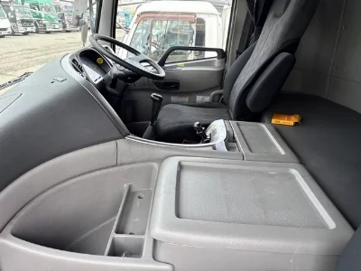 NISSAN DIESEL (UD) QUON