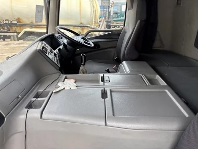 Mitsubishi FUSO SUPER GREAT