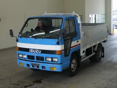 Isuzu Elf