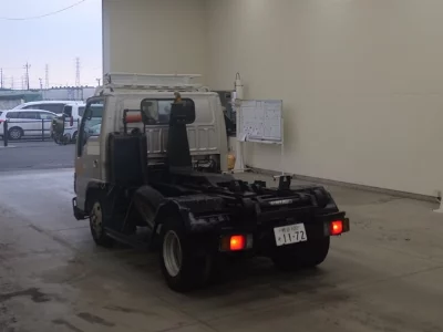 Isuzu ELF