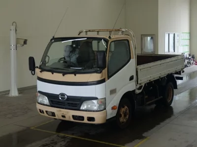 Hino Dutro