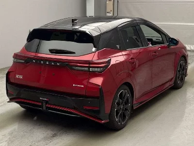 Nissan Aura