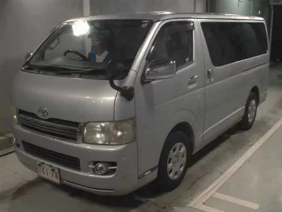 Toyota HiAce Van