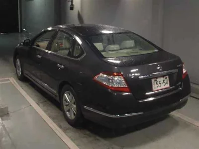 Nissan TEANA