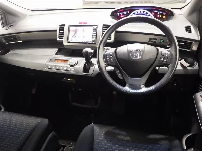Honda Freed Spike