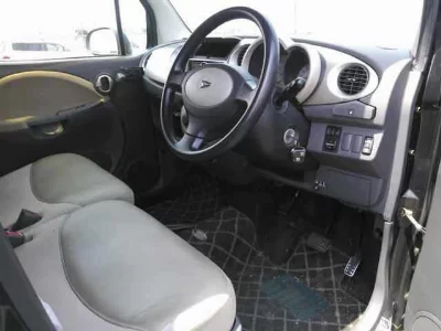 Daihatsu MOVE LATTE
