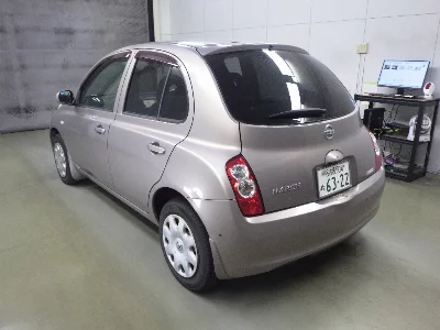 Nissan March