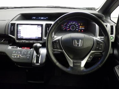 Honda STEPWGN SPADA