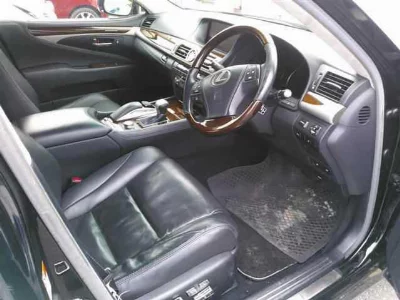 Lexus LS460L
