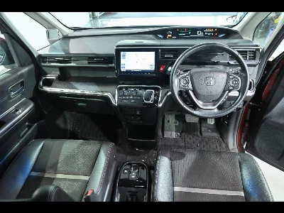 Honda STEPWGN SPADA