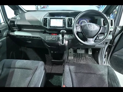 Honda STEPWGN SPADA