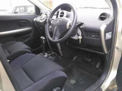 Toyota Ist