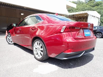Lexus IS300h