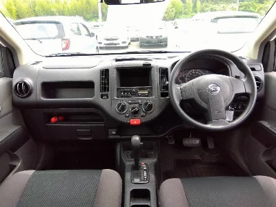 Nissan AD