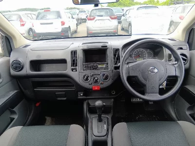 Nissan AD