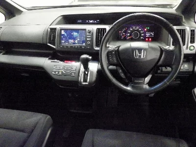Honda STEPWGN SPADA