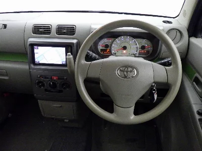Toyota Pixis Space
