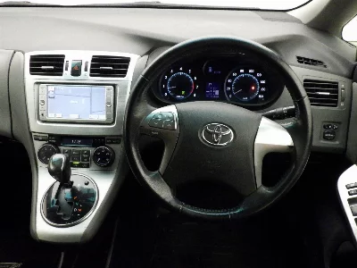 Toyota Mark X Zio