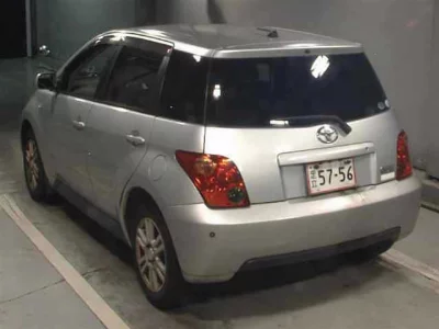 Toyota Ist