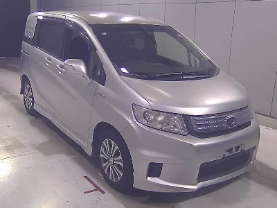 Honda Freed Spike