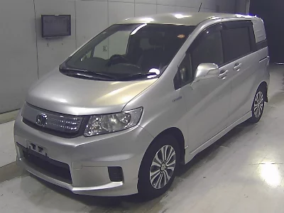 Honda Freed Spike
