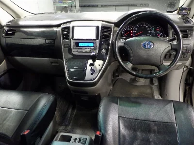 Toyota ALPHARD V