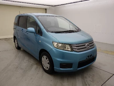 Honda Freed Spike