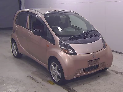 Mitsubishi i
