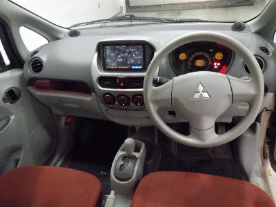 Mitsubishi i