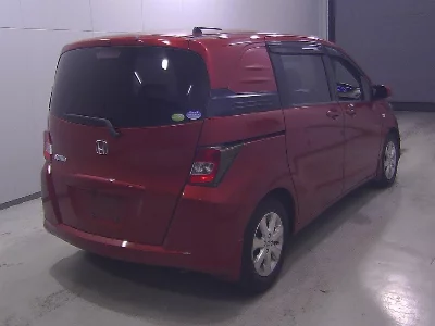 Honda Freed Spike