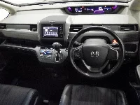 Цена авто Honda Freed с аукционов Японии, номер кузова GB5, пробег 105 000, оценка 6